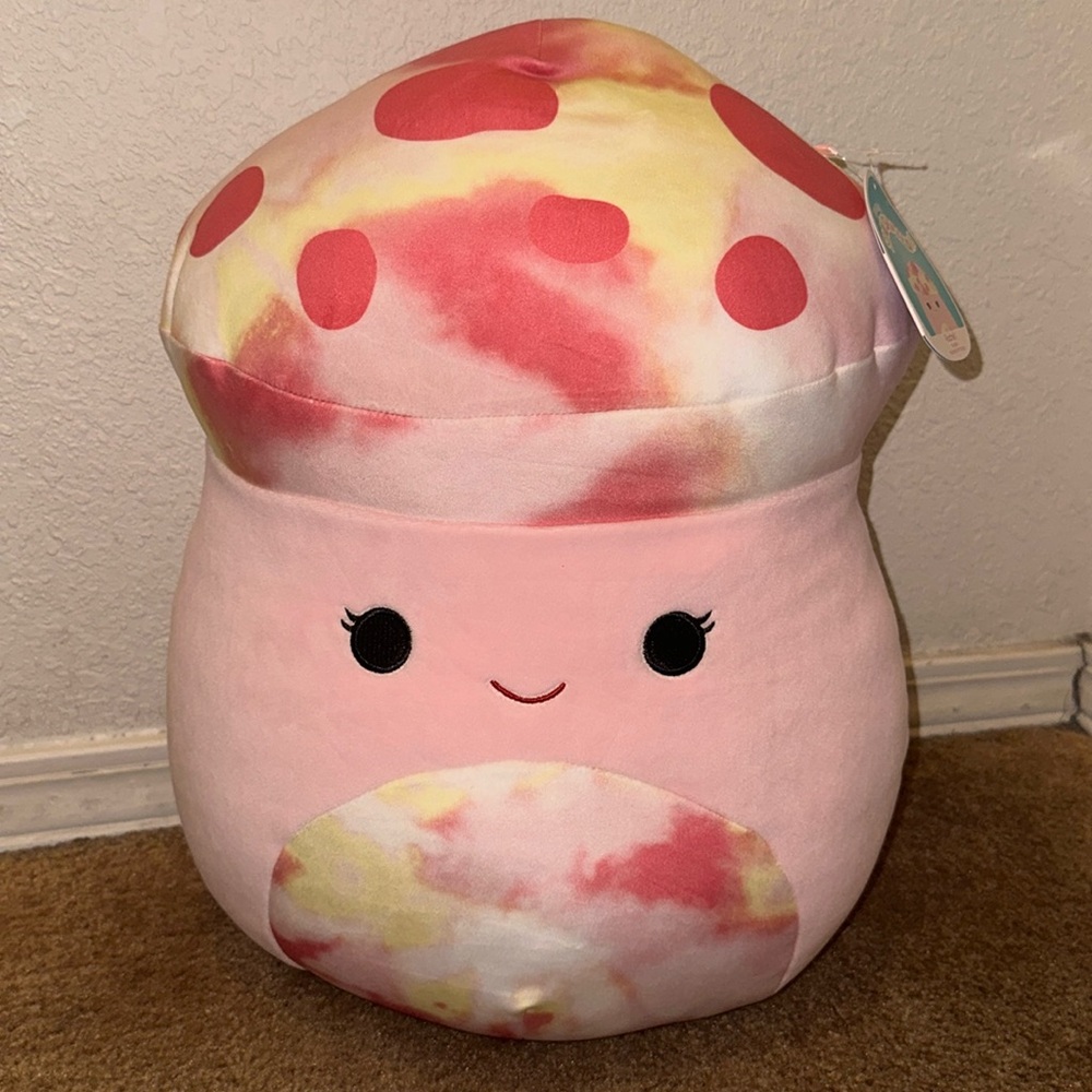 Rachel the Tie-dye Mushroom Squishmallow 14” NWT